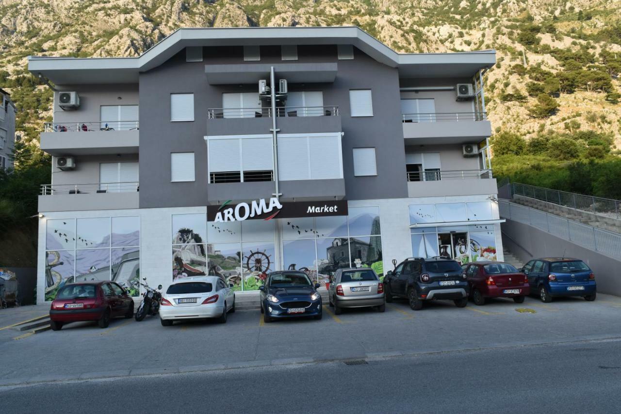 Apartments Sea View Котор Екстериор снимка