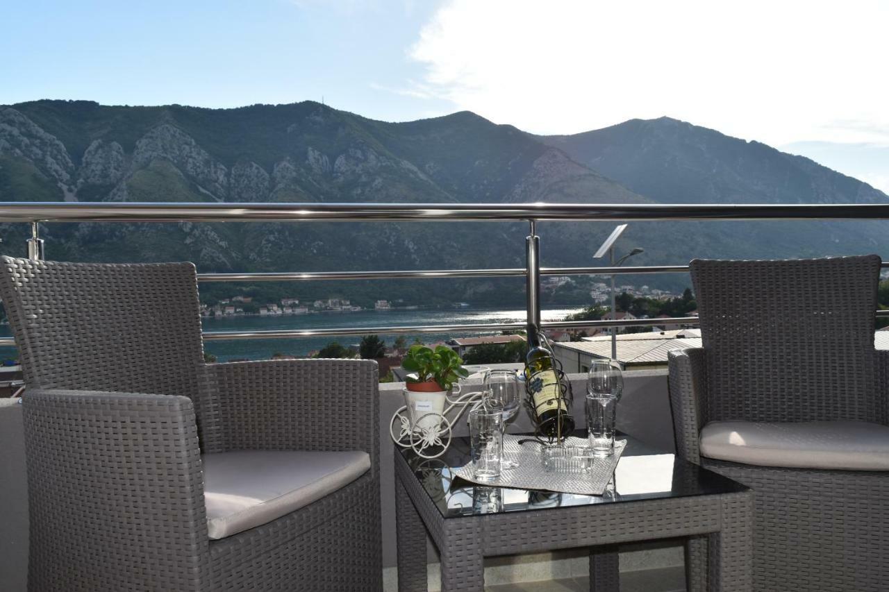 Apartments Sea View Котор Екстериор снимка