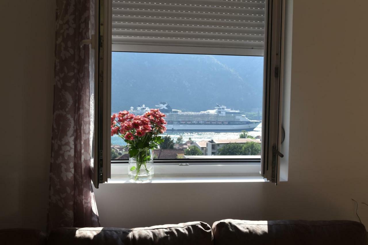 Apartments Sea View Котор Екстериор снимка