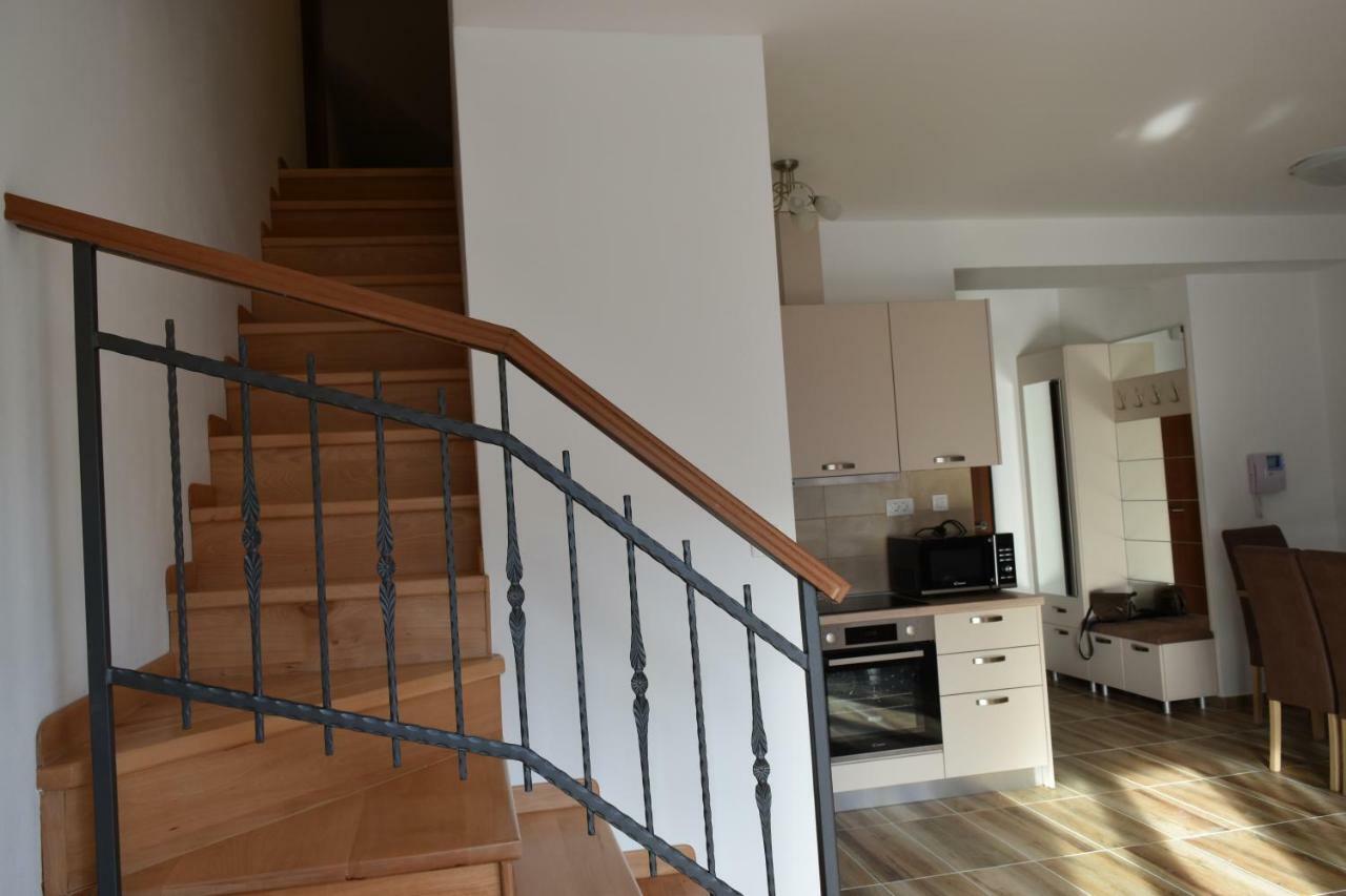 Apartments Sea View Котор Екстериор снимка