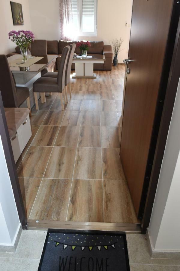 Apartments Sea View Котор Екстериор снимка