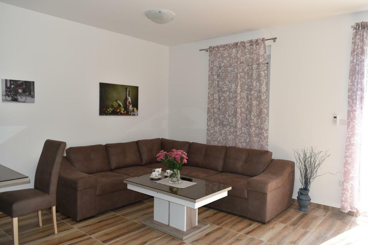 Apartments Sea View Котор Екстериор снимка