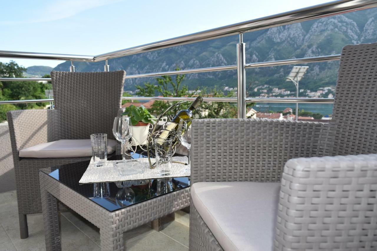 Apartments Sea View Котор Екстериор снимка