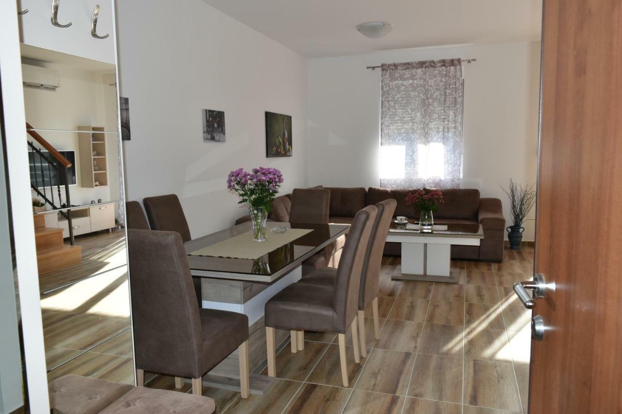 Apartments Sea View Котор Екстериор снимка