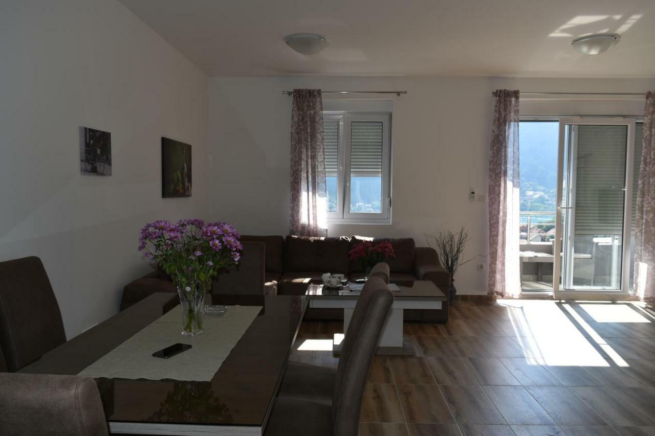 Apartments Sea View Котор Екстериор снимка