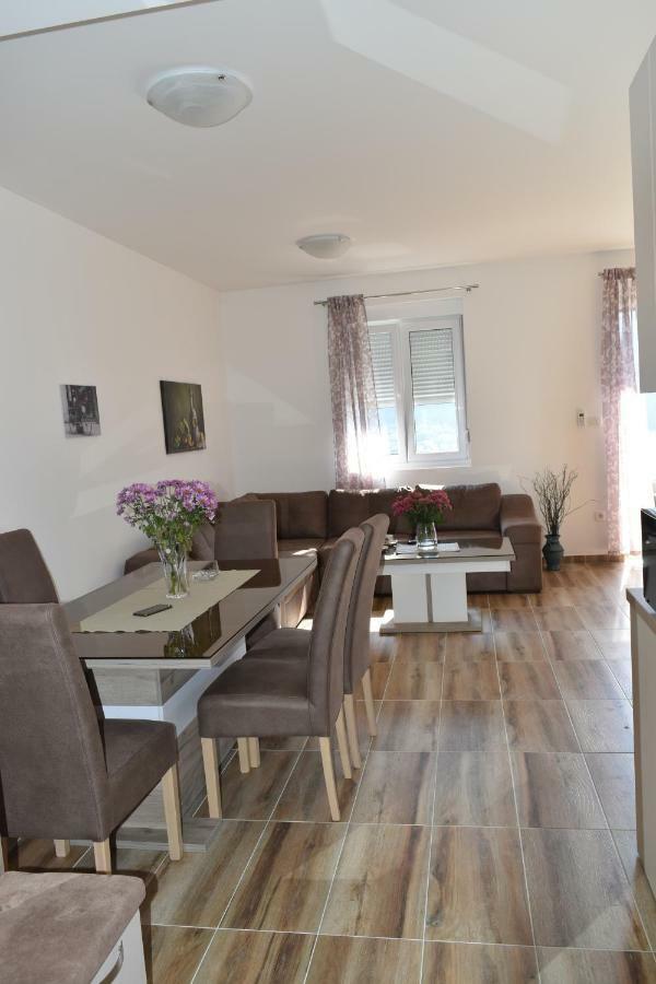 Apartments Sea View Котор Екстериор снимка