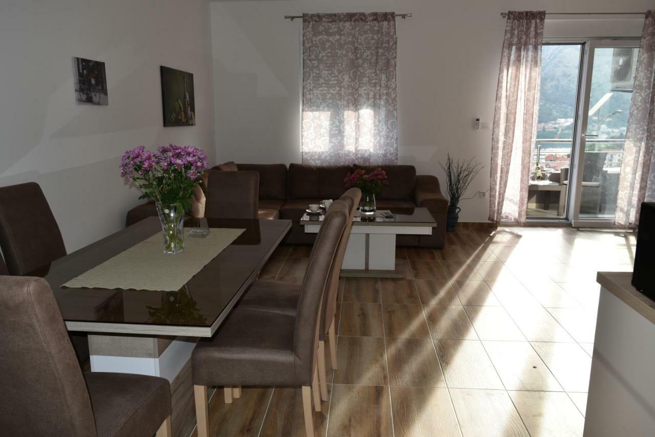 Apartments Sea View Котор Екстериор снимка