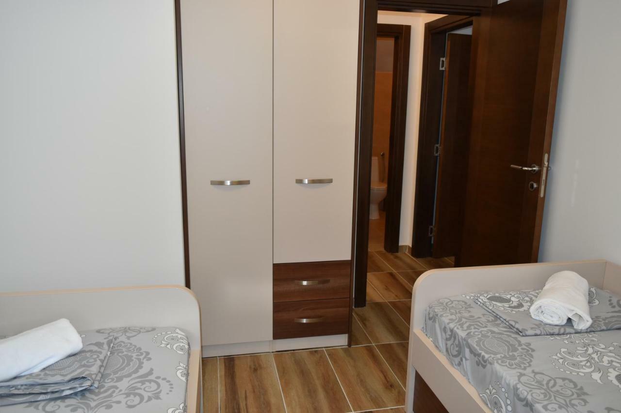 Apartments Sea View Котор Екстериор снимка