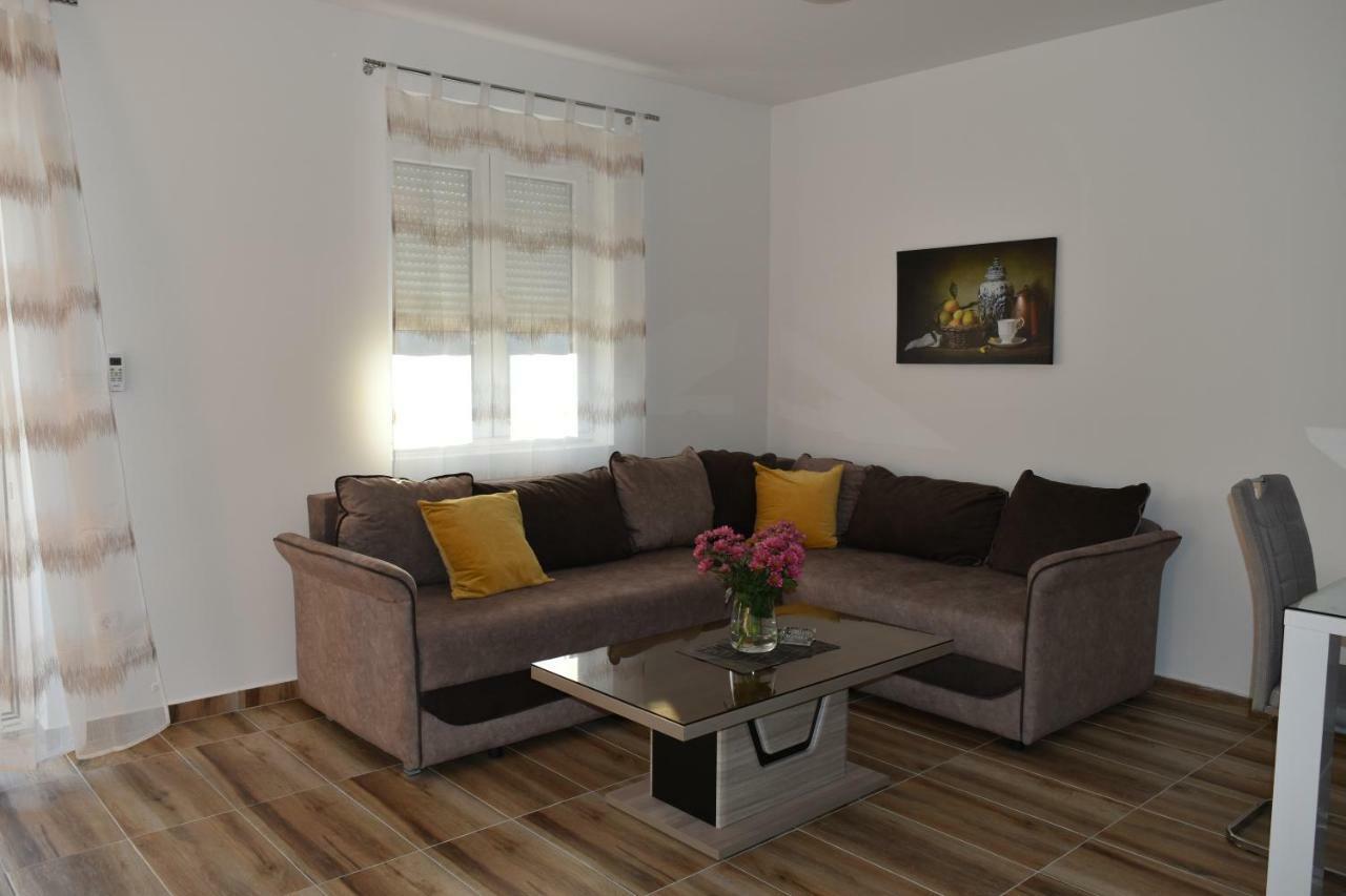 Apartments Sea View Котор Екстериор снимка