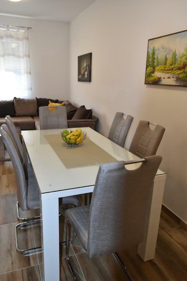 Apartments Sea View Котор Екстериор снимка