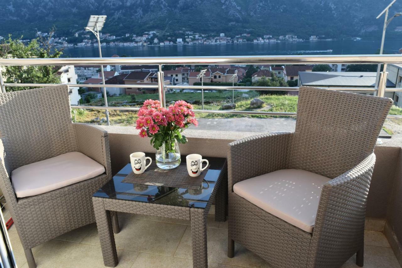 Apartments Sea View Котор Екстериор снимка