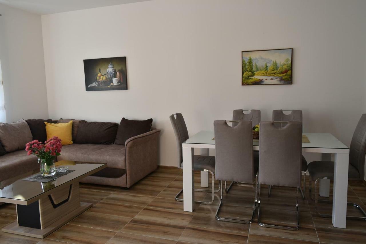 Apartments Sea View Котор Екстериор снимка