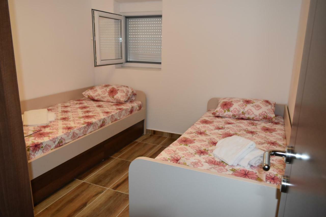 Apartments Sea View Котор Екстериор снимка