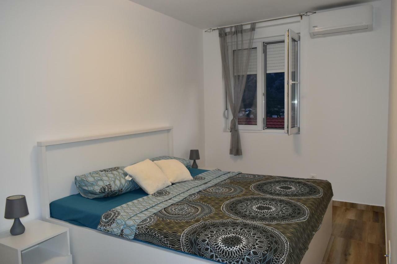 Apartments Sea View Котор Екстериор снимка