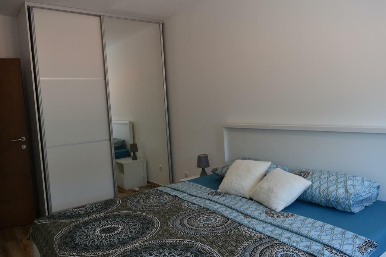 Apartments Sea View Котор Екстериор снимка